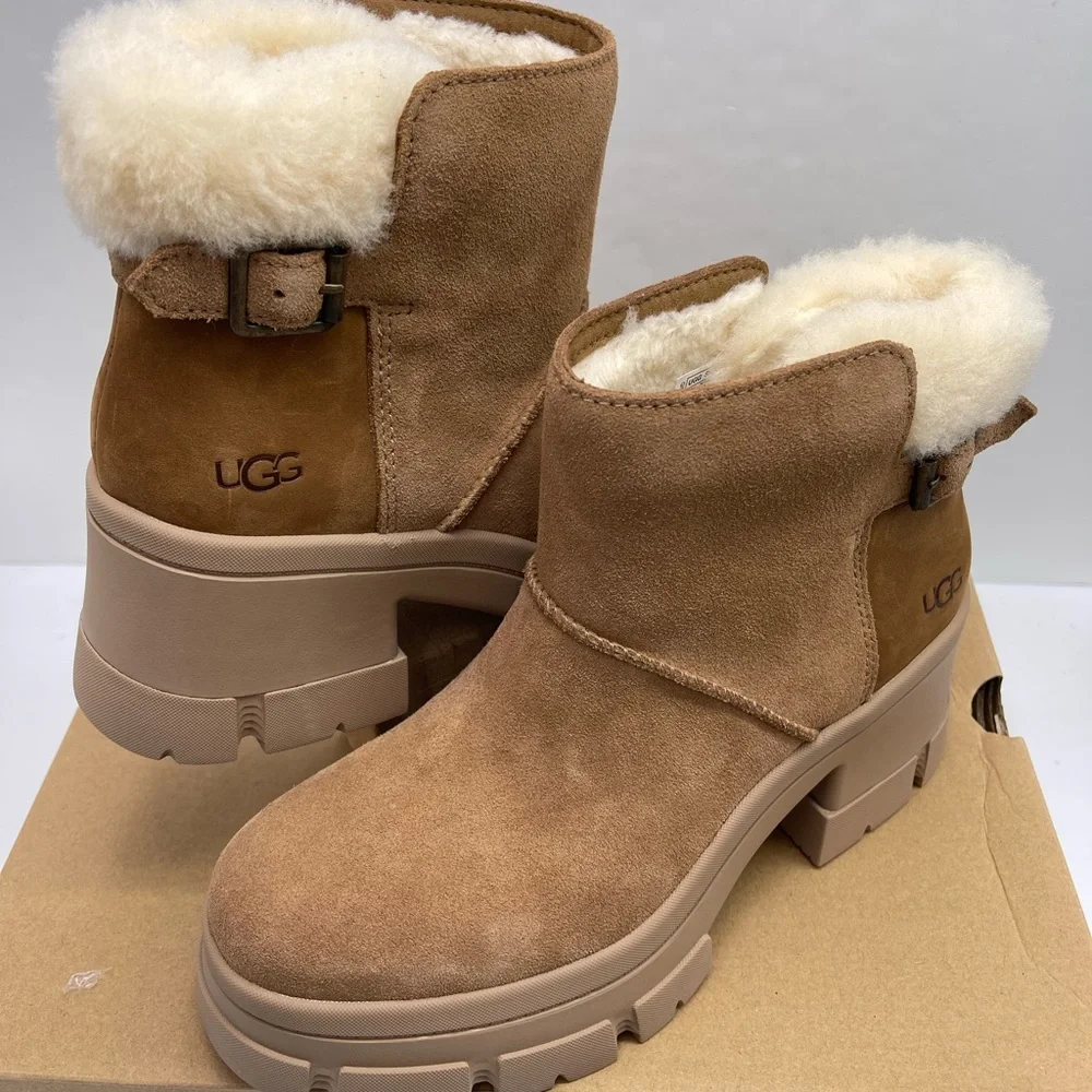 UGG Women's Tan Shearling
W BROOKLYN BUCKLE
CHESTNUT PLATFORM HIGH HEELS BOOTS - Picture 9 of 16